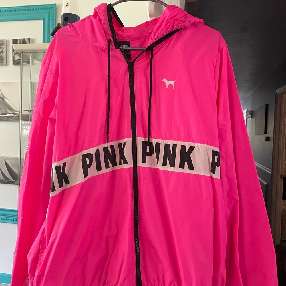 Windbreaker from VS